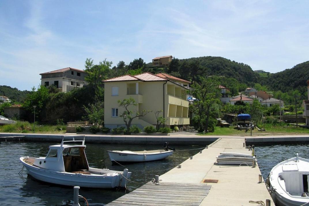 Apartments By The Sea Supetarska Draga - Donja, Rab - 11769 Exterior photo