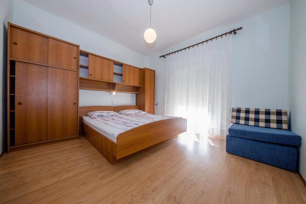 Apartments By The Sea Supetarska Draga - Donja, Rab - 11769 Exterior photo