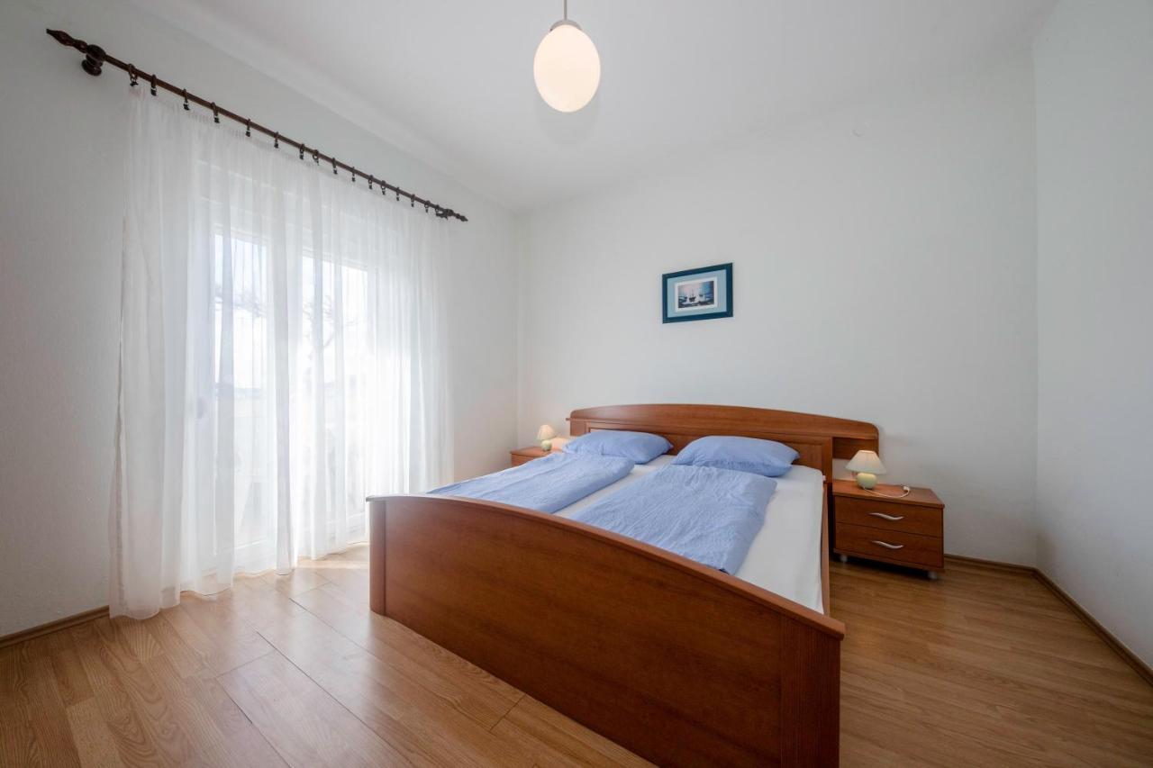 Apartments By The Sea Supetarska Draga - Donja, Rab - 11769 Exterior photo