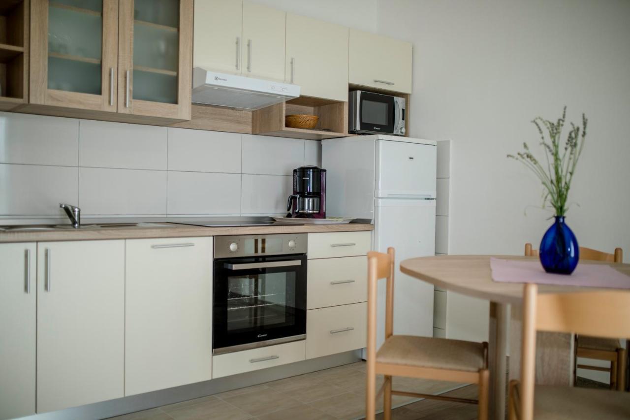Apartments By The Sea Supetarska Draga - Donja, Rab - 11769 Exterior photo