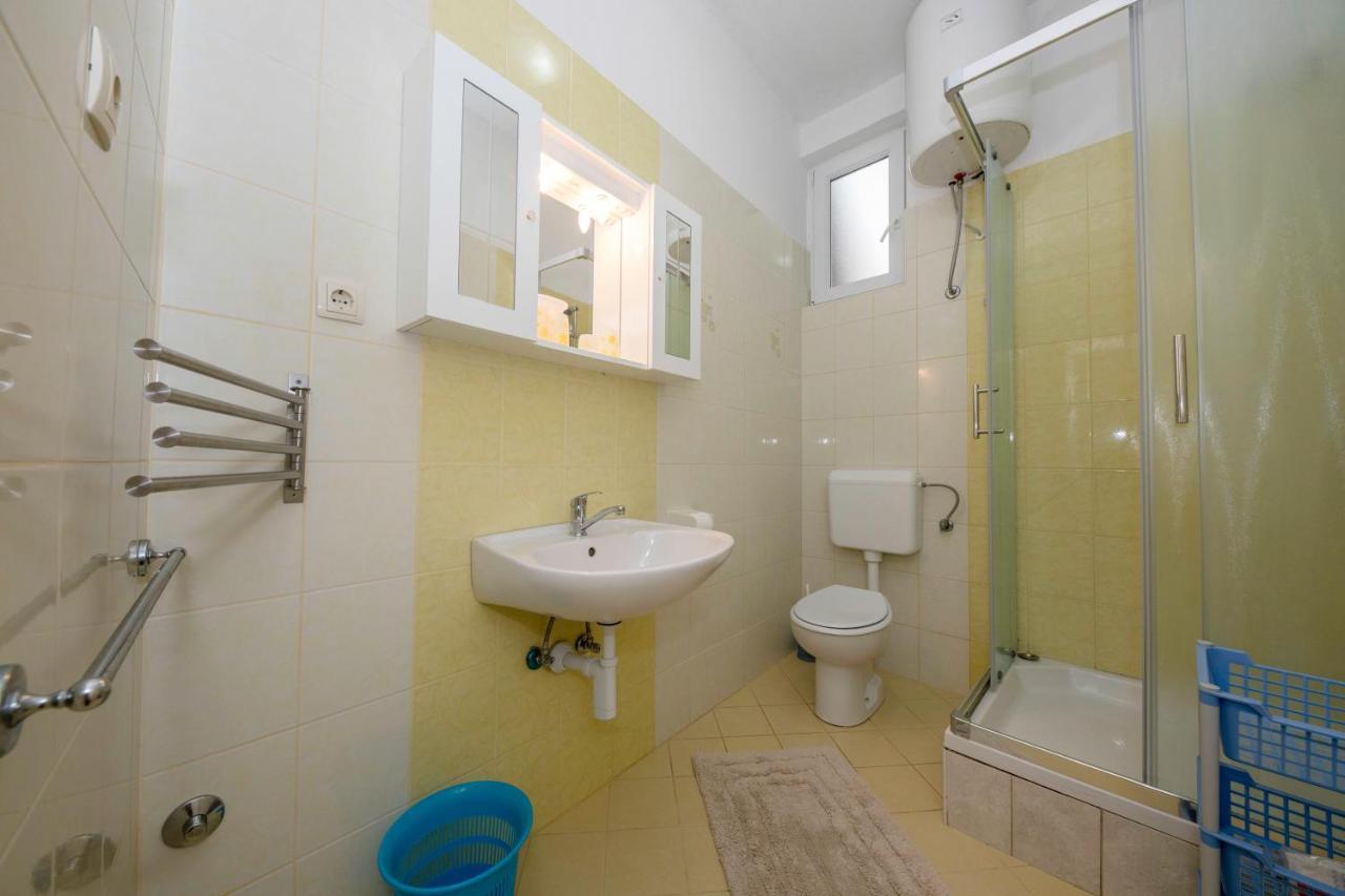 Apartments By The Sea Supetarska Draga - Donja, Rab - 11769 Exterior photo
