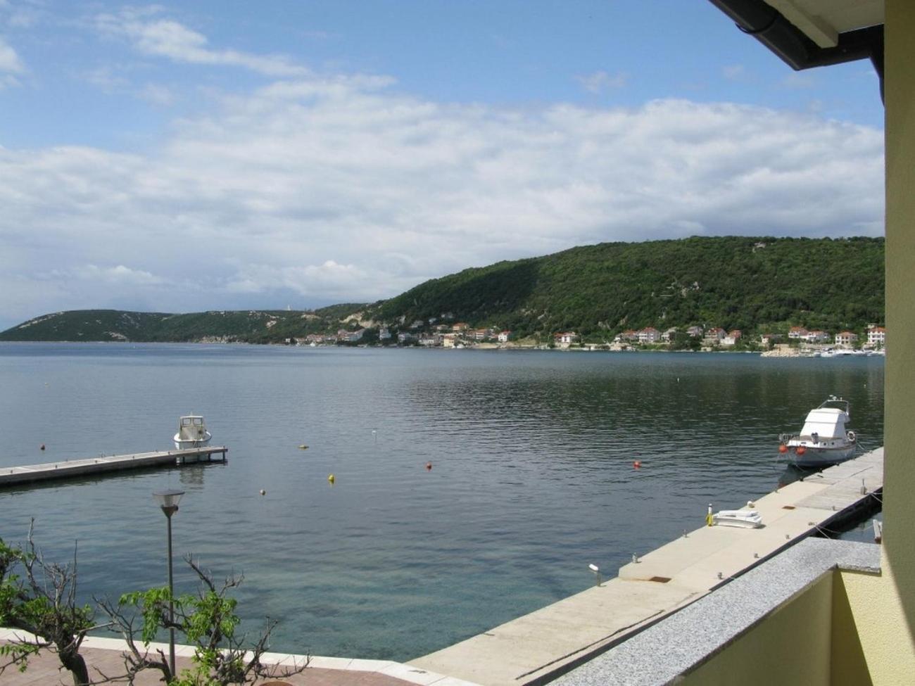 Apartments By The Sea Supetarska Draga - Donja, Rab - 11769 Exterior photo