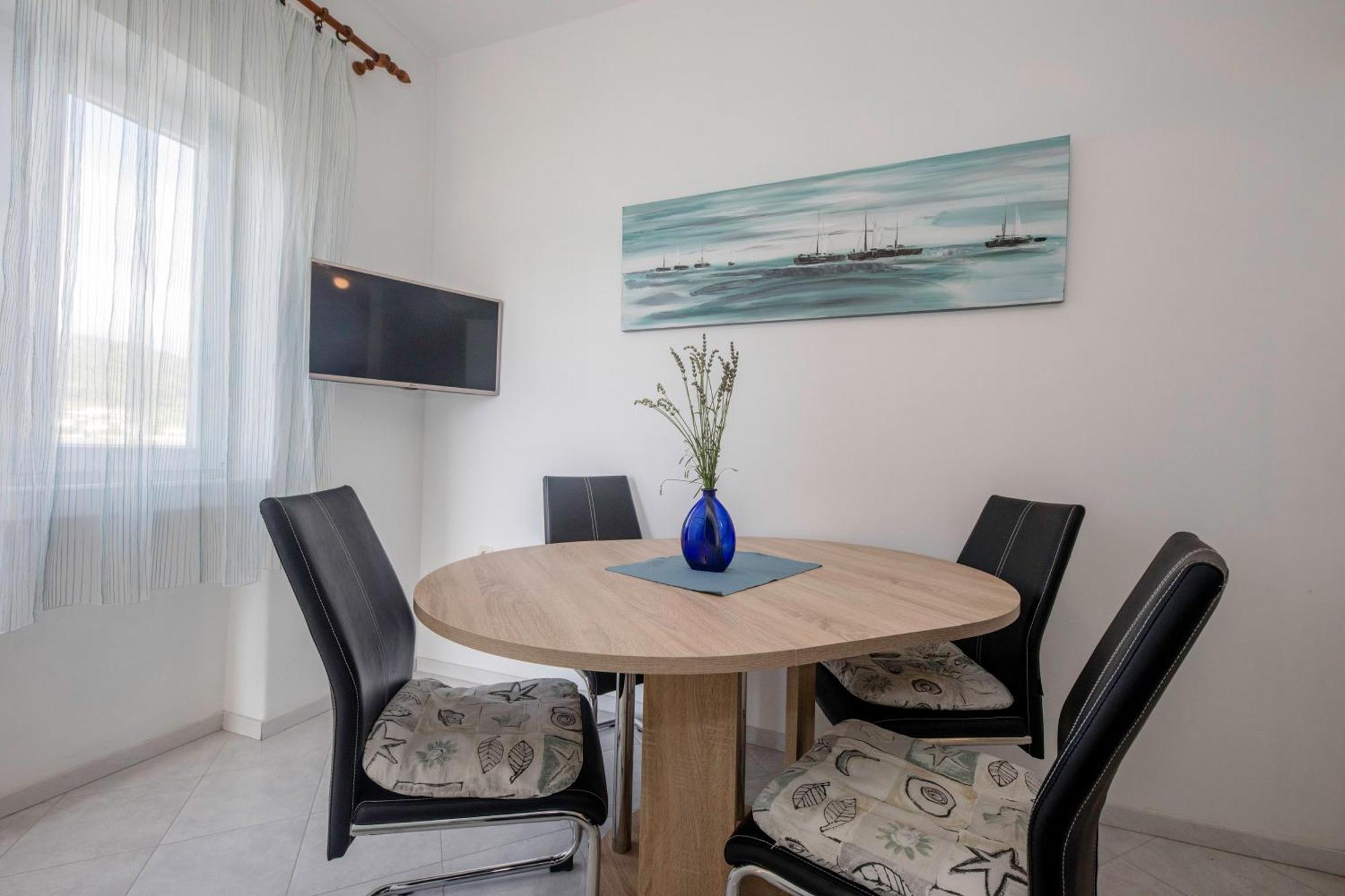 Apartments By The Sea Supetarska Draga - Donja, Rab - 11769 Room photo